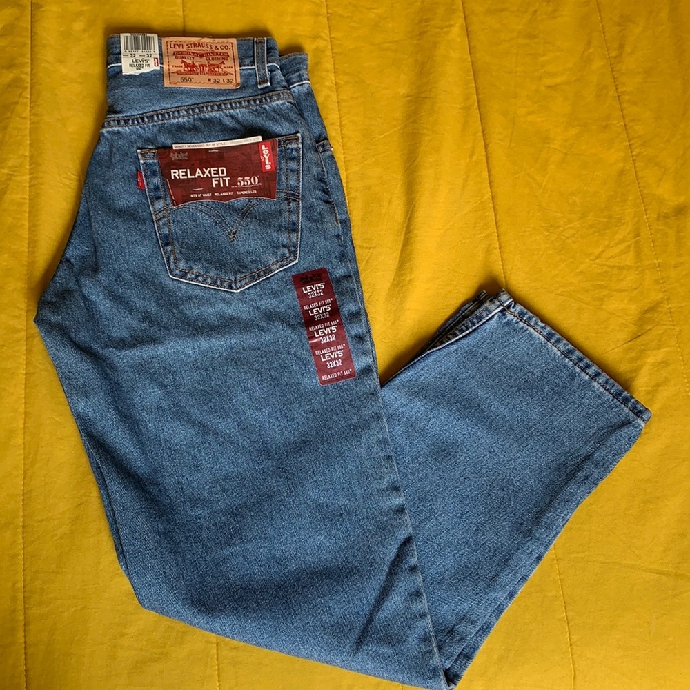 Levi’s relaxed fit 550
